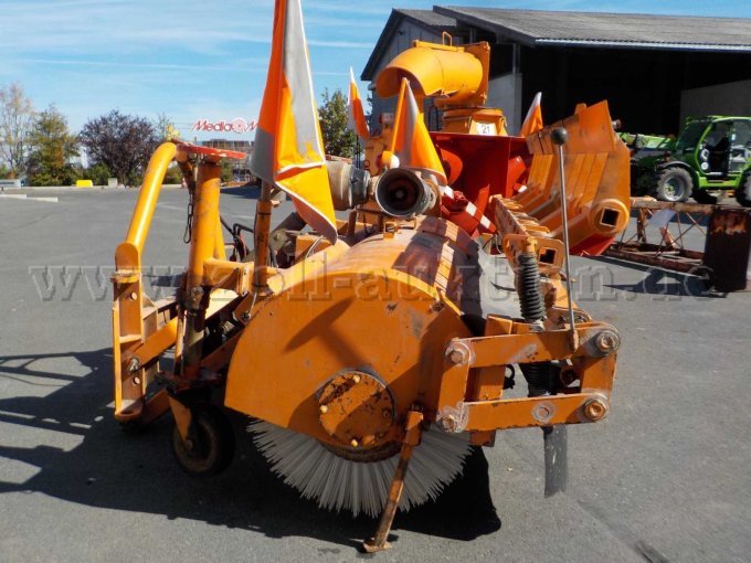 1 Vorbaukehrmaschine Schmidt Typ VKS 4.2 – foto 3 – kavel bij Zoll-Auktion, Würzburg