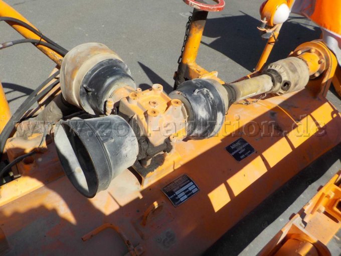 1 Vorbaukehrmaschine Schmidt Typ VKS 4.2 – foto 13 – kavel bij Zoll-Auktion, Würzburg