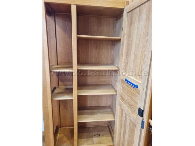 Garderobenschrank Fächer