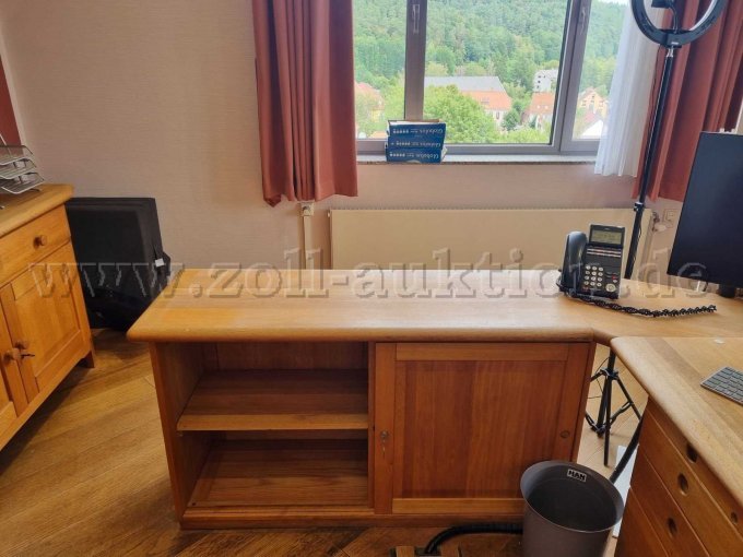 Schreibtisch seitlich