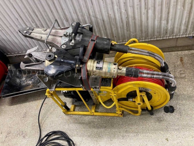 hydraulischer Rettungssatz oben
