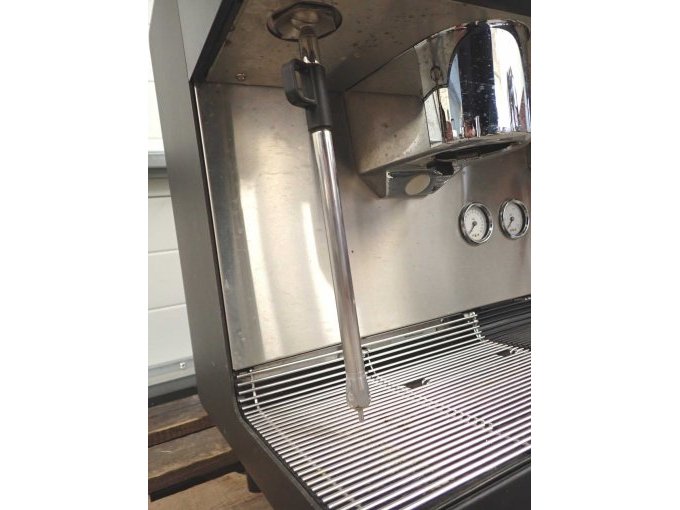 weiteres Bauteil an der Kaffeemaschine, andere Seite