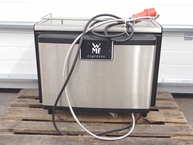 Blick auf die Rückseite der Kaffeemaschine