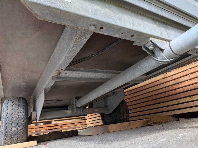 Unterboden von vorne