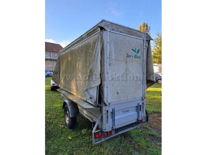 Verkaufsanhänger geschlossen