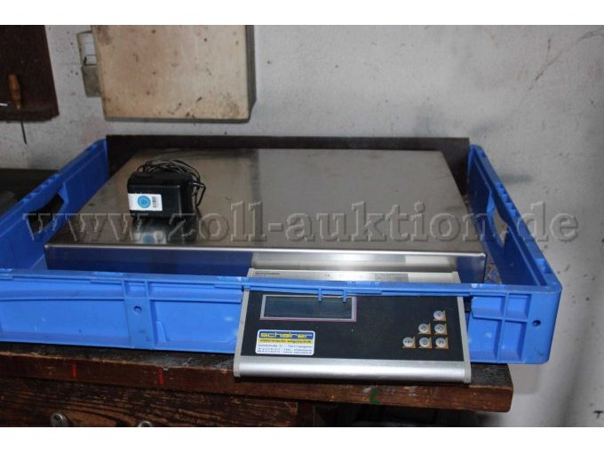 Übersicht mit Netzteil