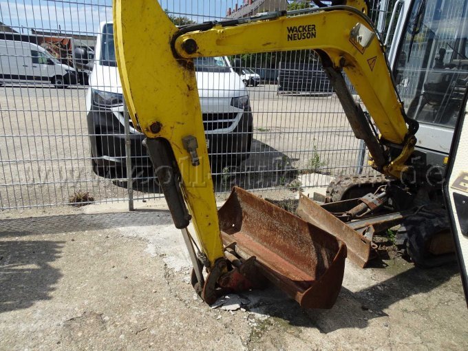 Wacker Hydraulikbagger ET20 E12-0 Ansicht von der Seite