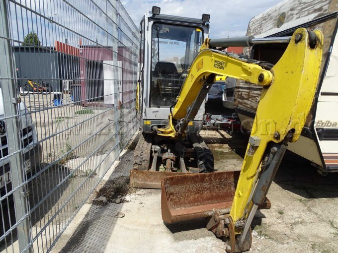 Wacker Hydraulikbagger ET20 E12-0 Ansicht von vorne