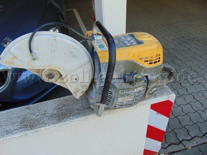 Wacker Neuson Benzintrennschneider BTS635s Ansicht von links