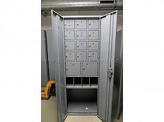 Stahlschrank, Fächer