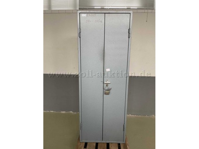 Ansicht von vorn mit Schlüssel