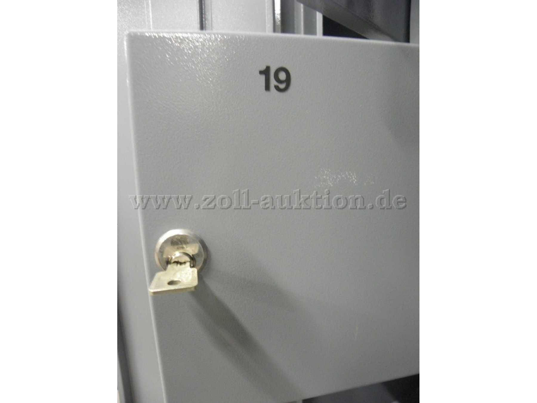 Fach 19 mit nur einem Schlüssel