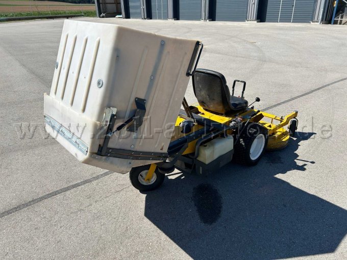 Grasbehälter aufgepippt