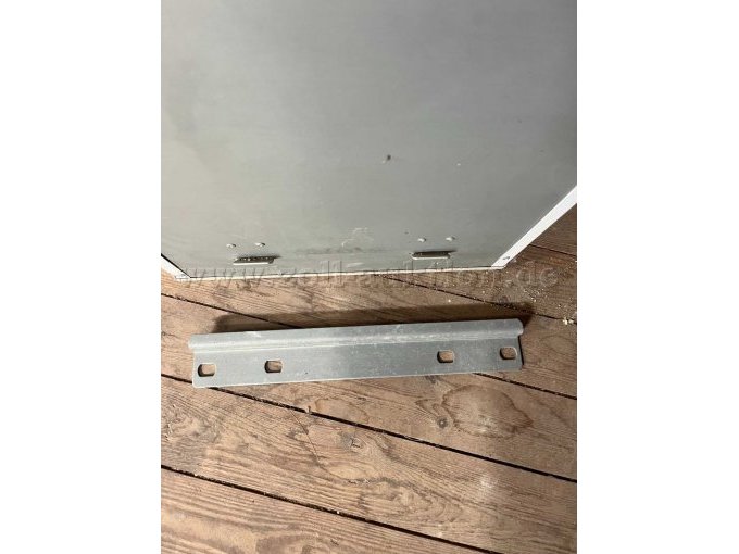 Rückseite und Halterung