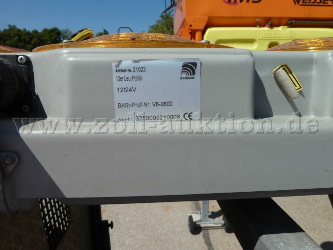 Typenschild 13er Leuchtpfeil