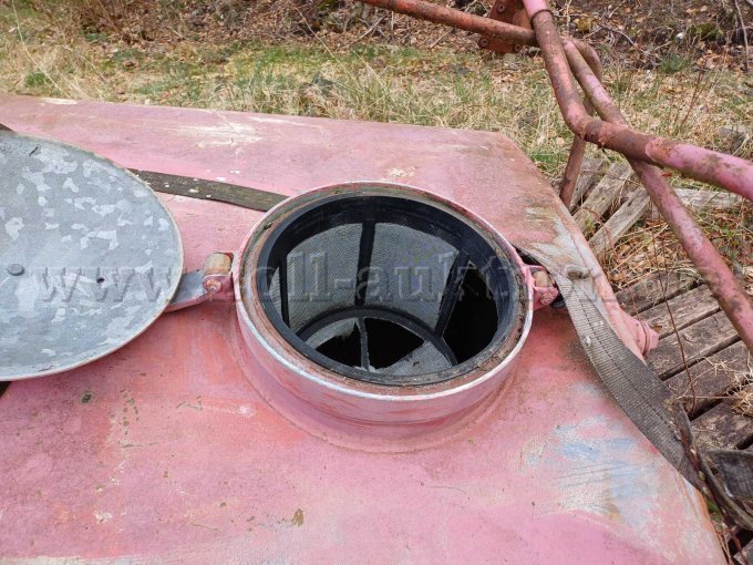 Tank - Öffnung - Foto 1