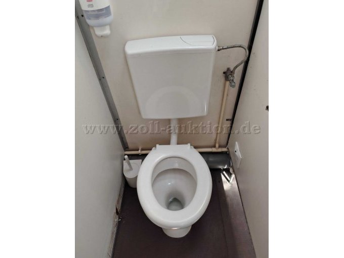 Ansicht Innenraum auf in Stand WC von oben