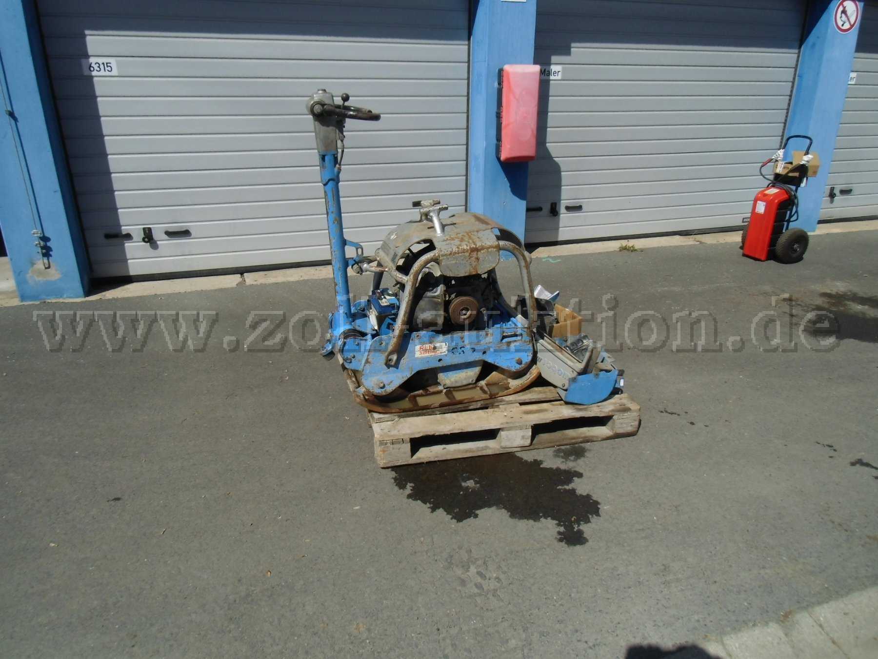 Rüttelplatte Weber CR 5 E rechte Seite