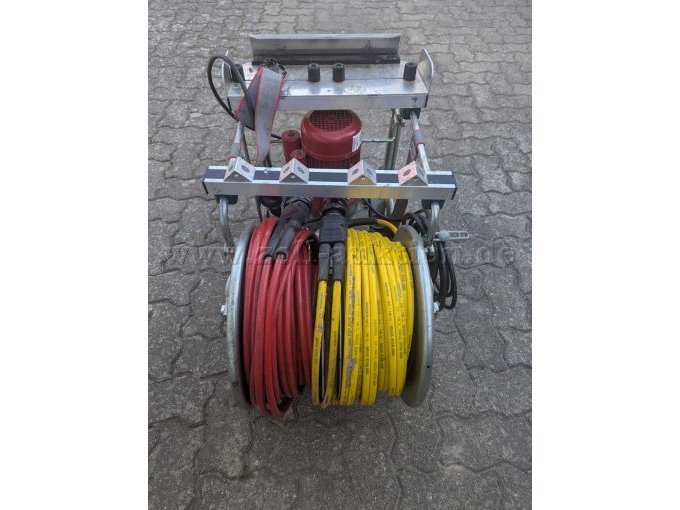Hydraulik von hinten