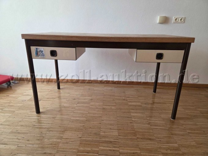 Werkbank von vorne Werkbank von vorne