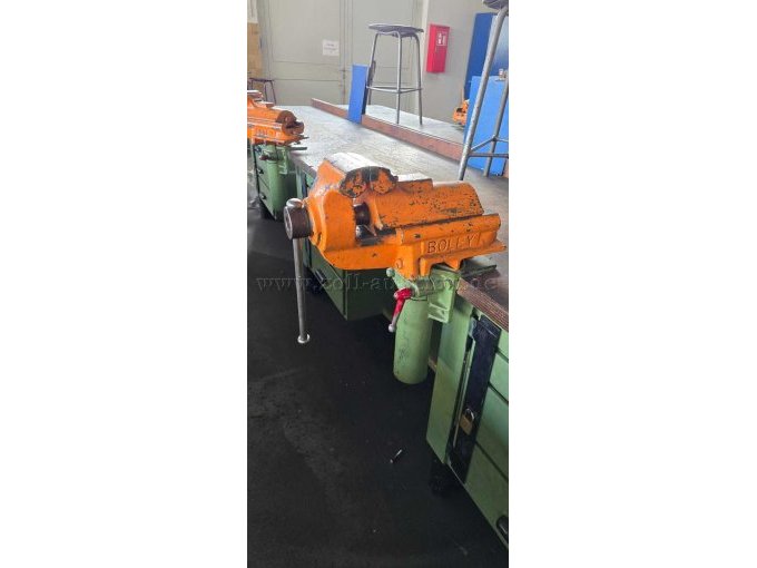 Schraubstock mit Höhenverstellung