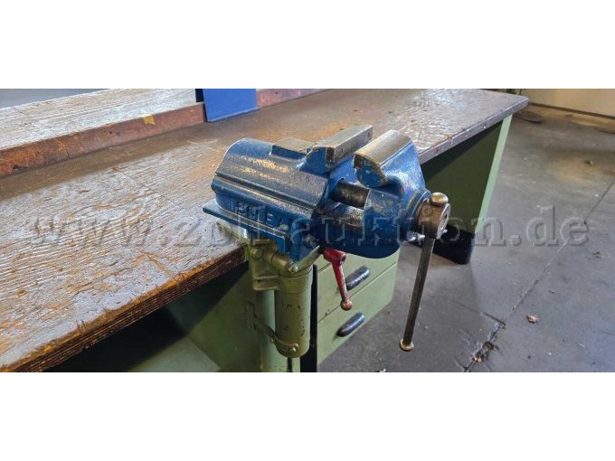 Schraubstock 3