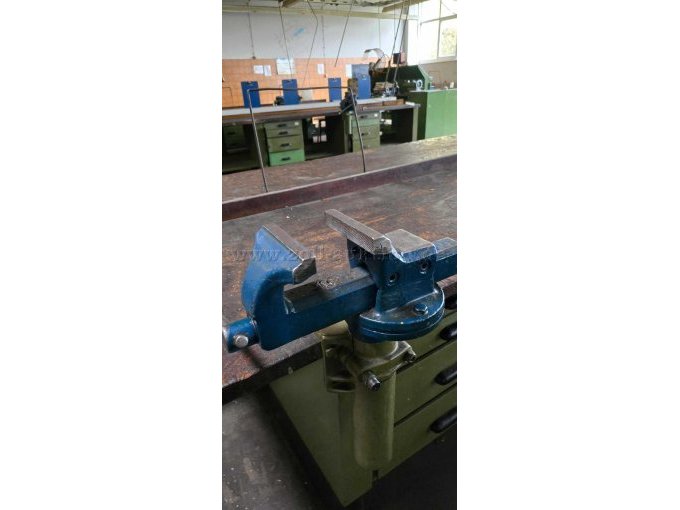 Schraubstock mit Höheneinstellung