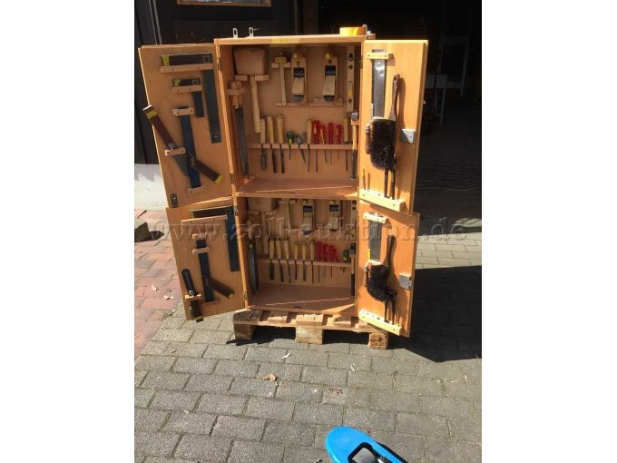 geöffnet