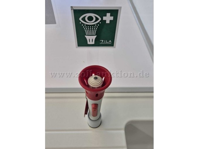 Augendusche