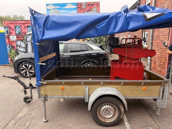 1 Westfalia-aanhangwagen, incl. zeil en spanten, maximaal toegestaan totaalgewicht 750 kg – foto 9 – kavel bij Zoll-Auktion, Flensburg
