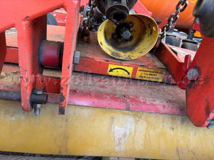 1 Wiedemann Frontmähwerk RMR 180 H Funktionsfähig – foto 4 – kavel bij Zoll-Auktion, Calw