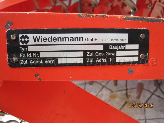 1 Wiedenmann-ventilator met gietijzeren schijven 1,8 (type 758) voor het onderhoud van sportvelden en gazons – foto 6 – kavel bij Zoll-Auktion, Schömberg