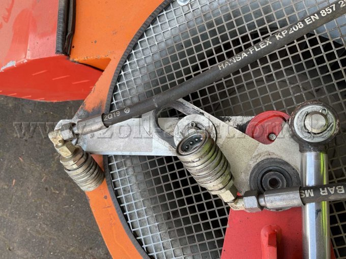 Hydraulikanschlüsse oben