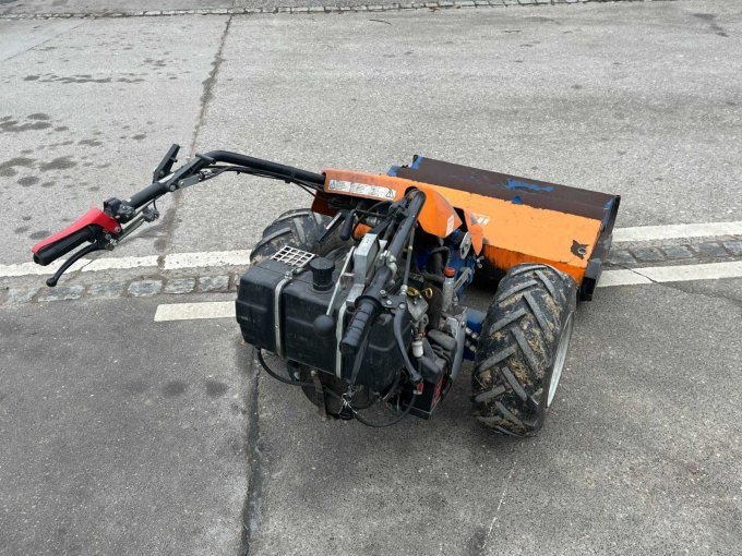 Irus Wiesenmäher
Bedienholm