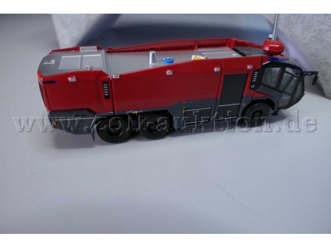 Rosenbauer FLF Panther 6x6 Ansicht von der Seite