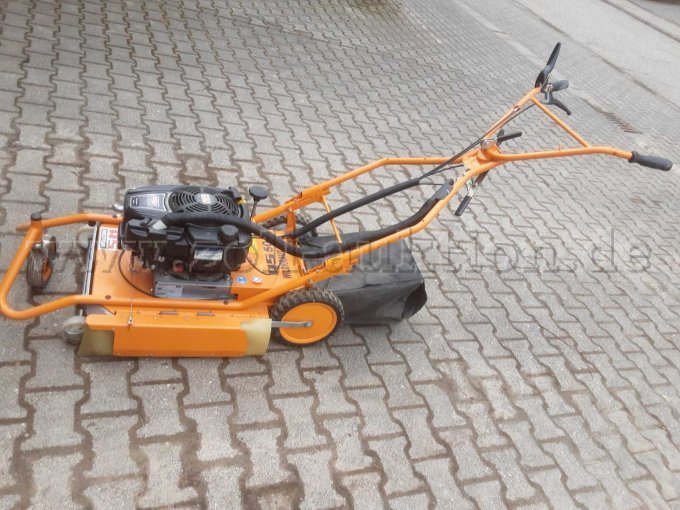 Wildkrautbürste seitlich