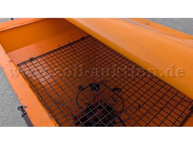 Innenansicht Salztrichter Mahlwerk