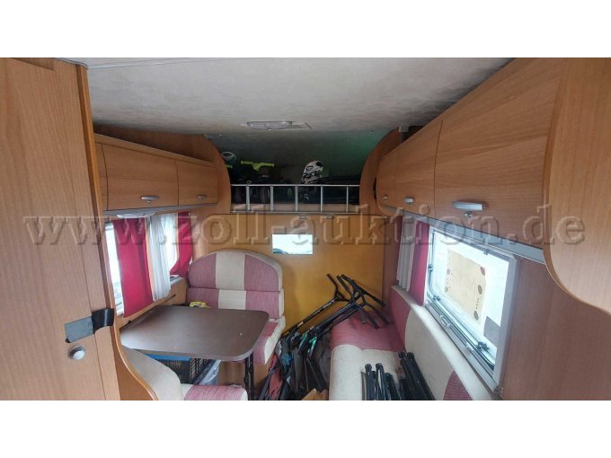 Innenraum zum Cockpit