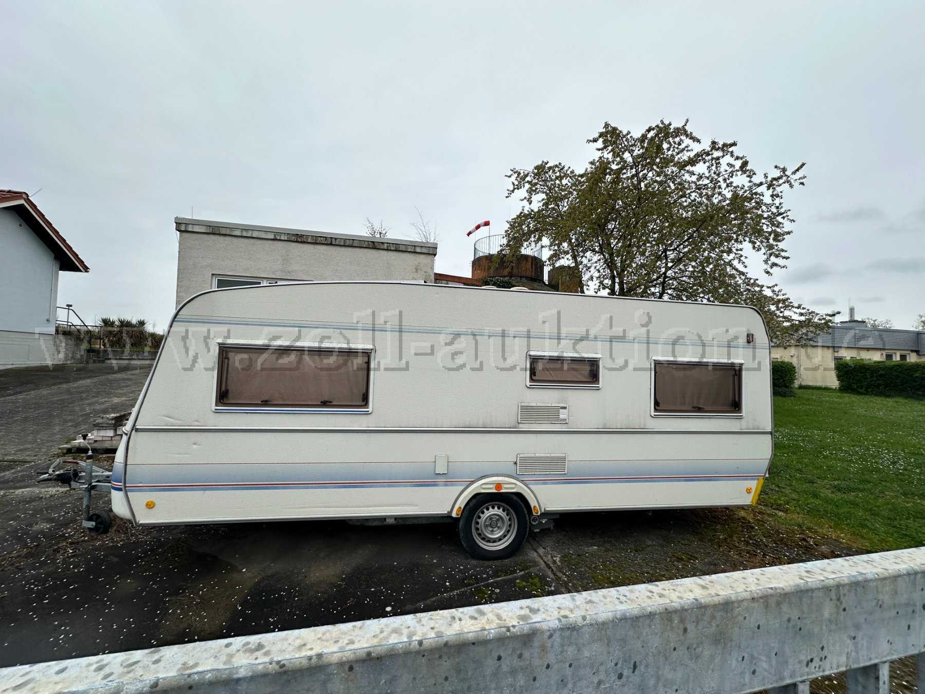 Wohnwagen von außen