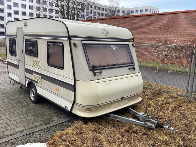 Ansicht von vorn und seitlich rechts