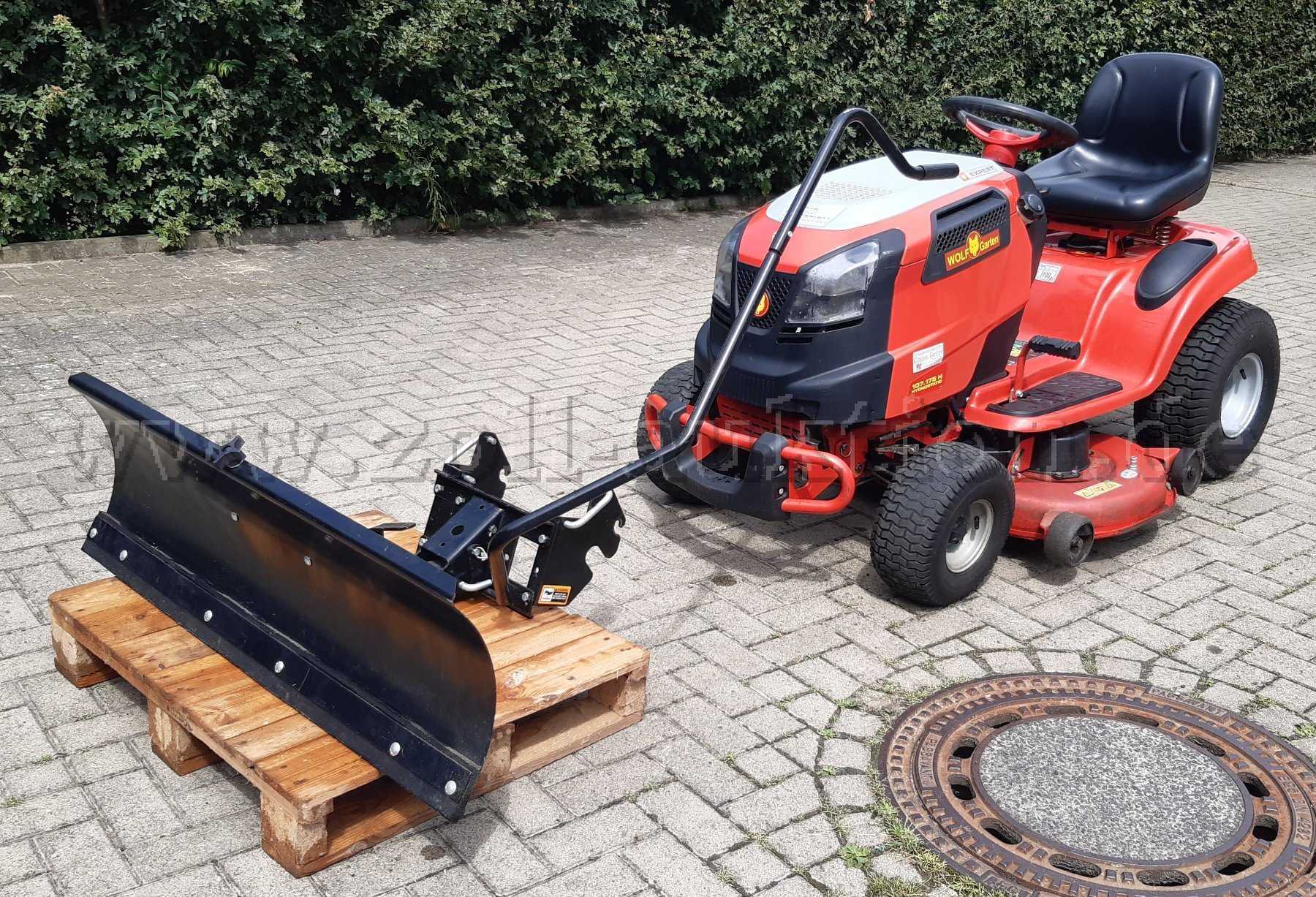 1 Wolf-Garten EXPERT 107.175 H traktor do trawy / kosiarka samojezdna z lemieszem do śniegu