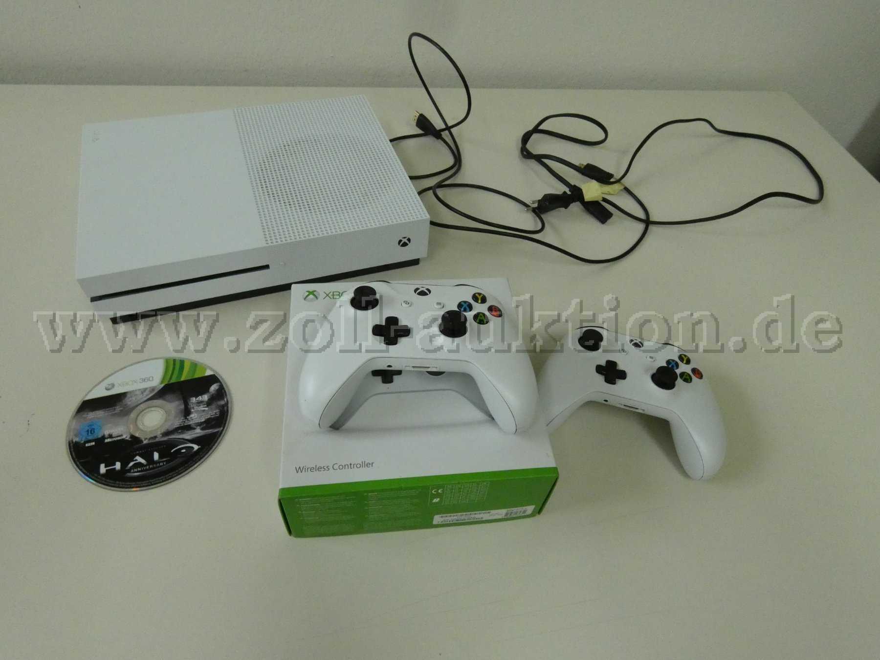 XBox One S mit Zubehör