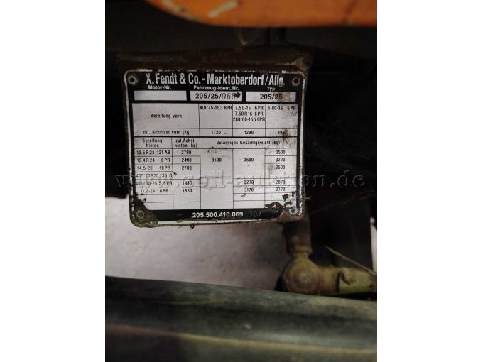 Typenschild Fahrzeug