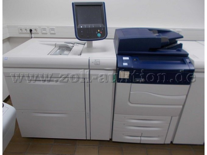 Großraummagazin und Bedienfeld.