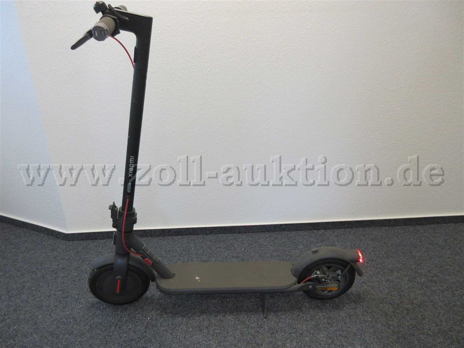 Xiaomi E-Scooter Ansicht links