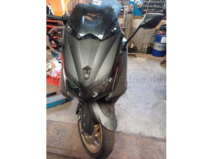 Yamaha XP500 - Front