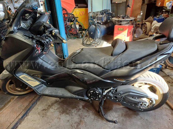 Yamaha XP500 - linke Seite