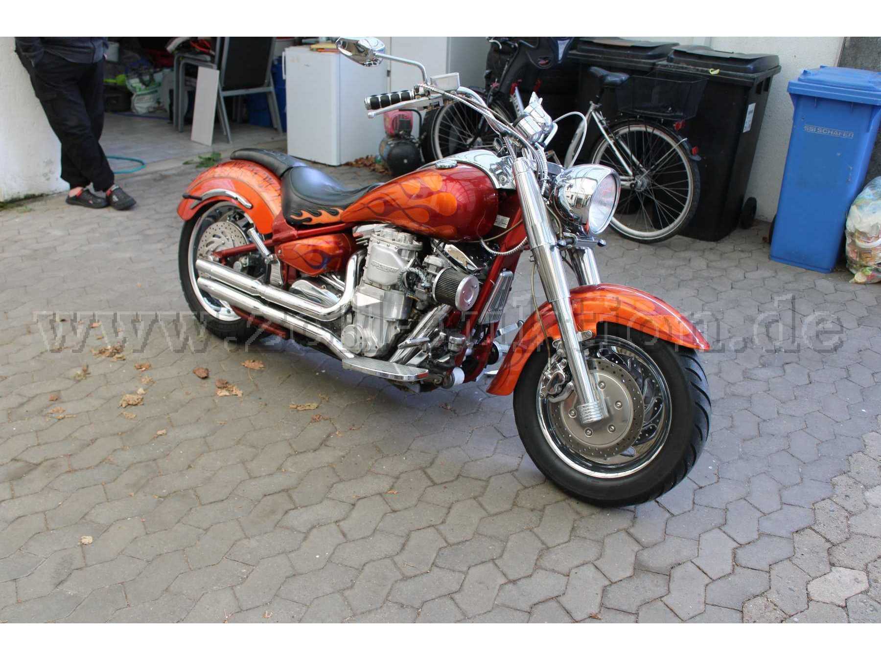 Diagonale vorne rechts