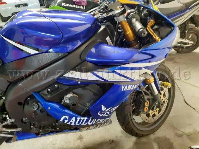 Yamaha YZF-R1, Verkleidung rechts