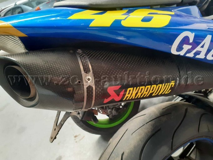 Yamaha YZF-R1, Akrapovic Auspuffanlage